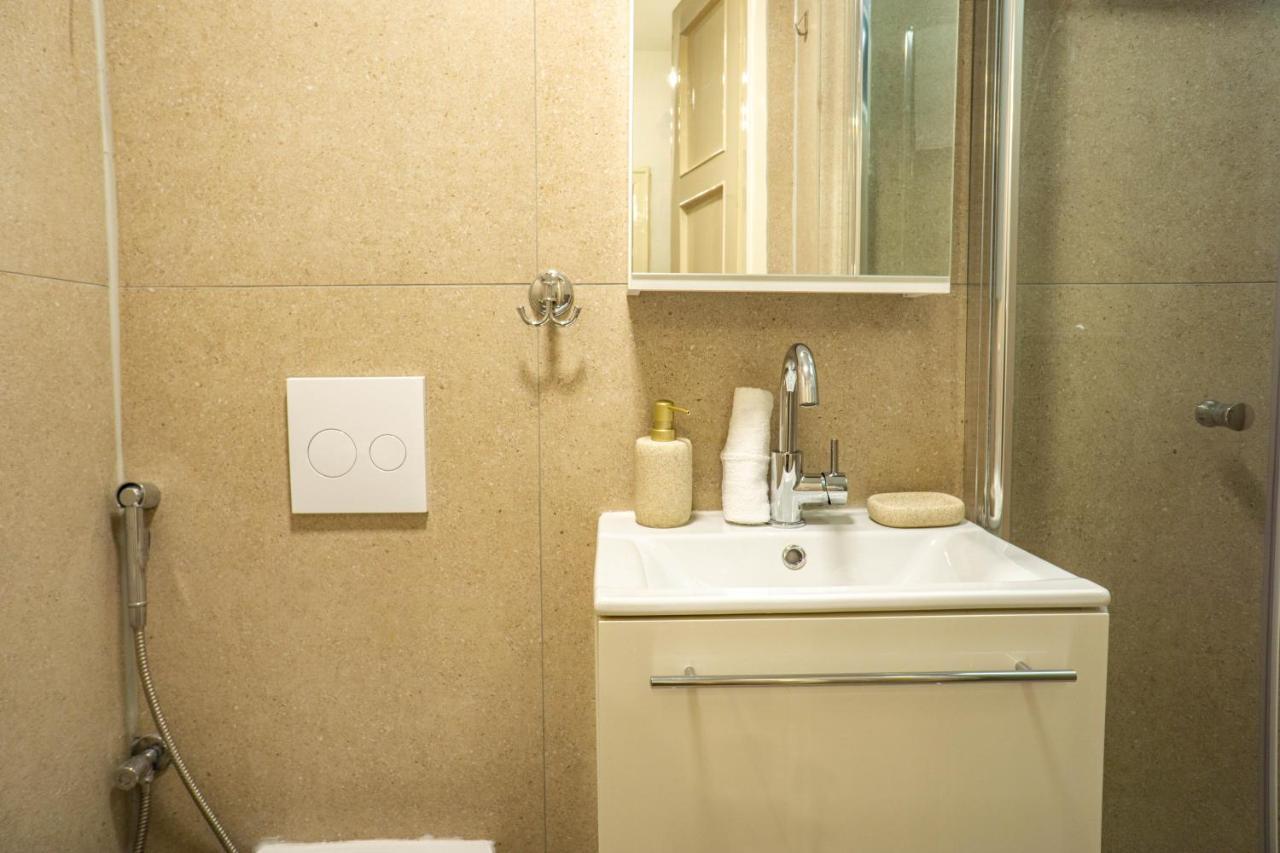 Apartamento Bond & Sue Budapest Exterior foto