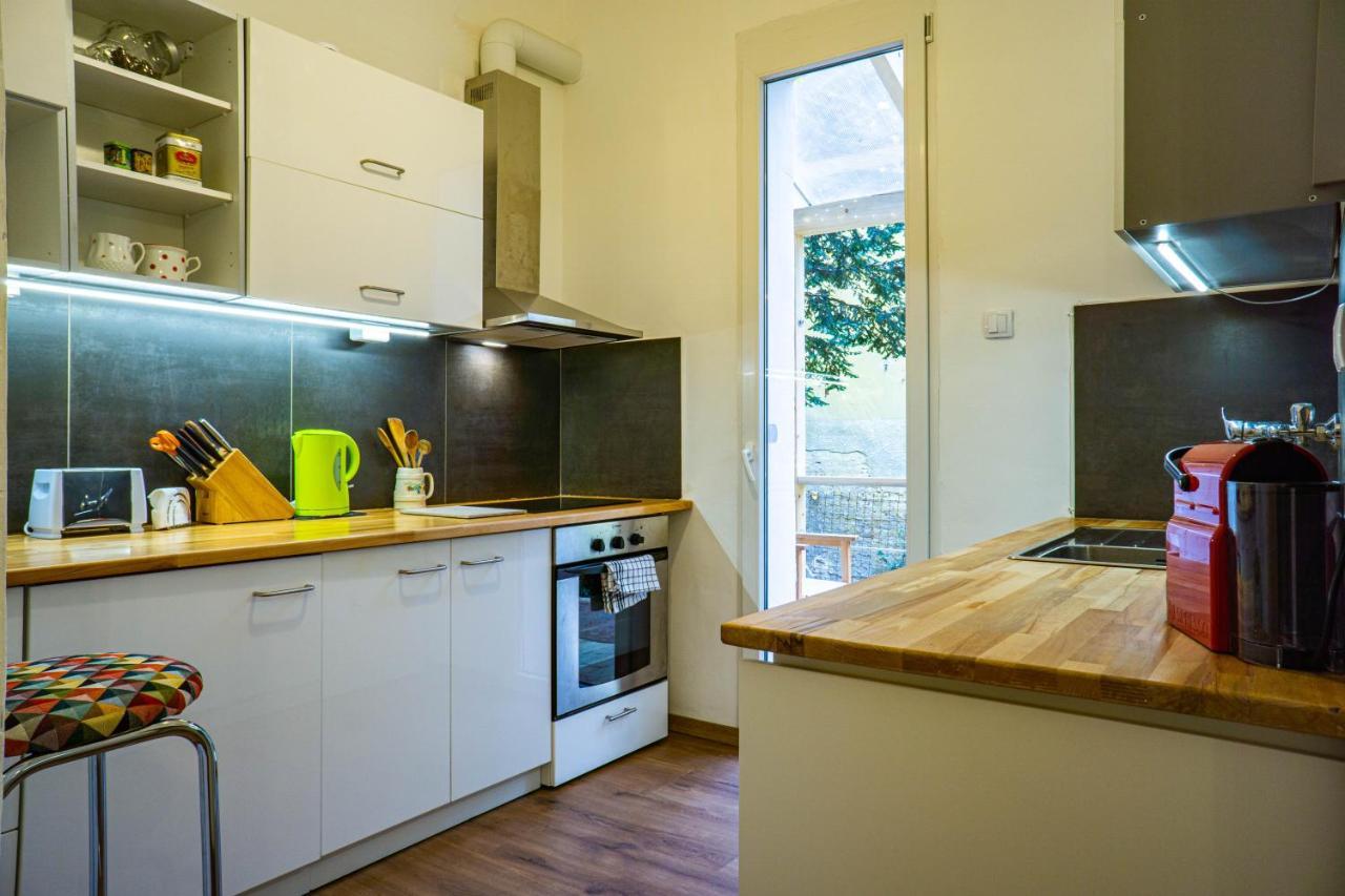 Apartamento Bond & Sue Budapest Exterior foto