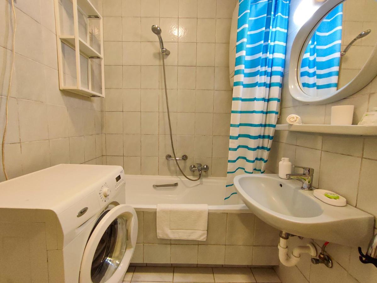 Apartamento Bond & Sue Budapest Exterior foto